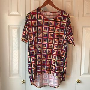 LuLaRoe ✨NEW ✨S Irma Top ⭐️Hi-Lo Tunic ⭐️NWT